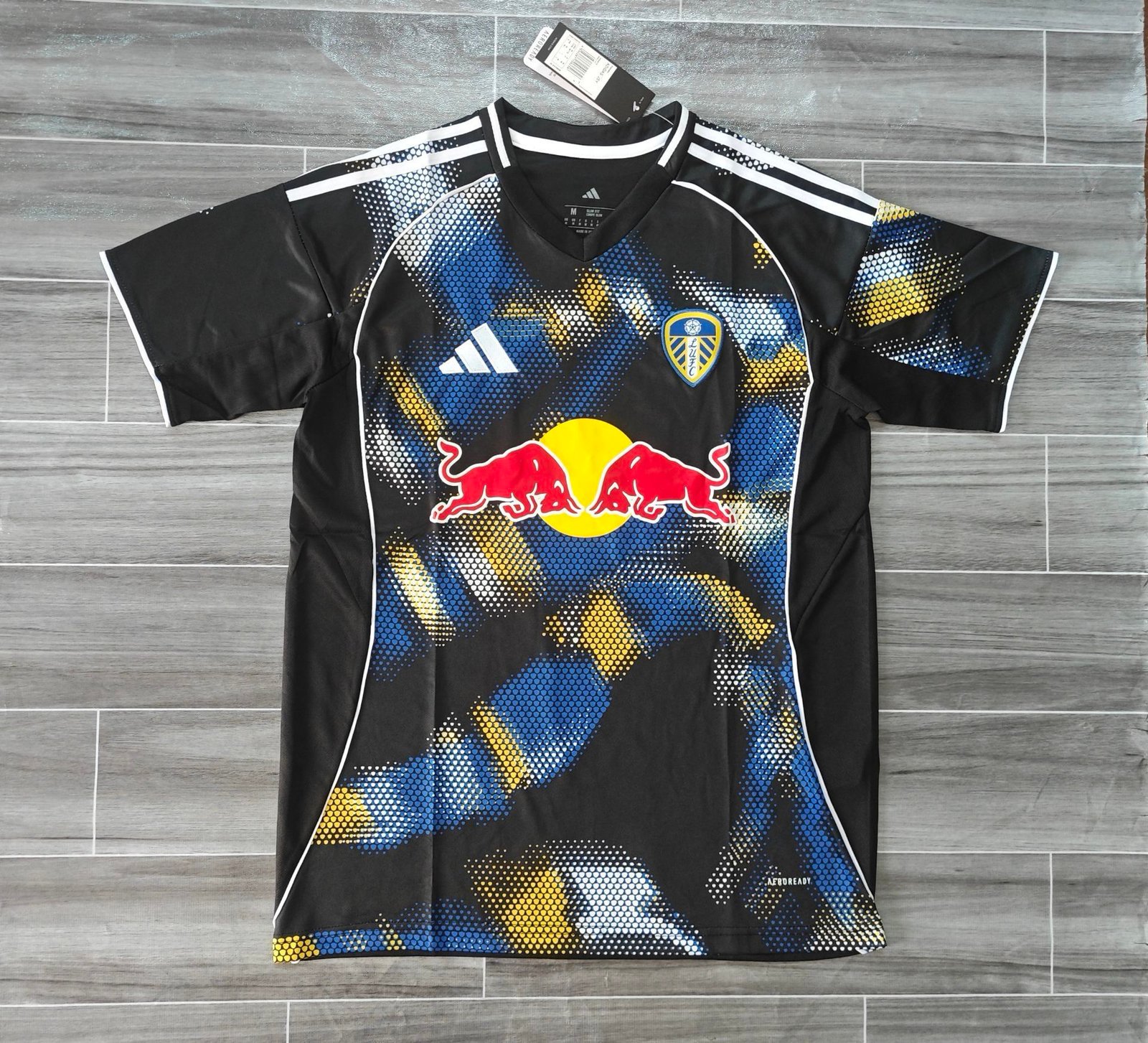 Leeds United 25–26 Away Player Jersey