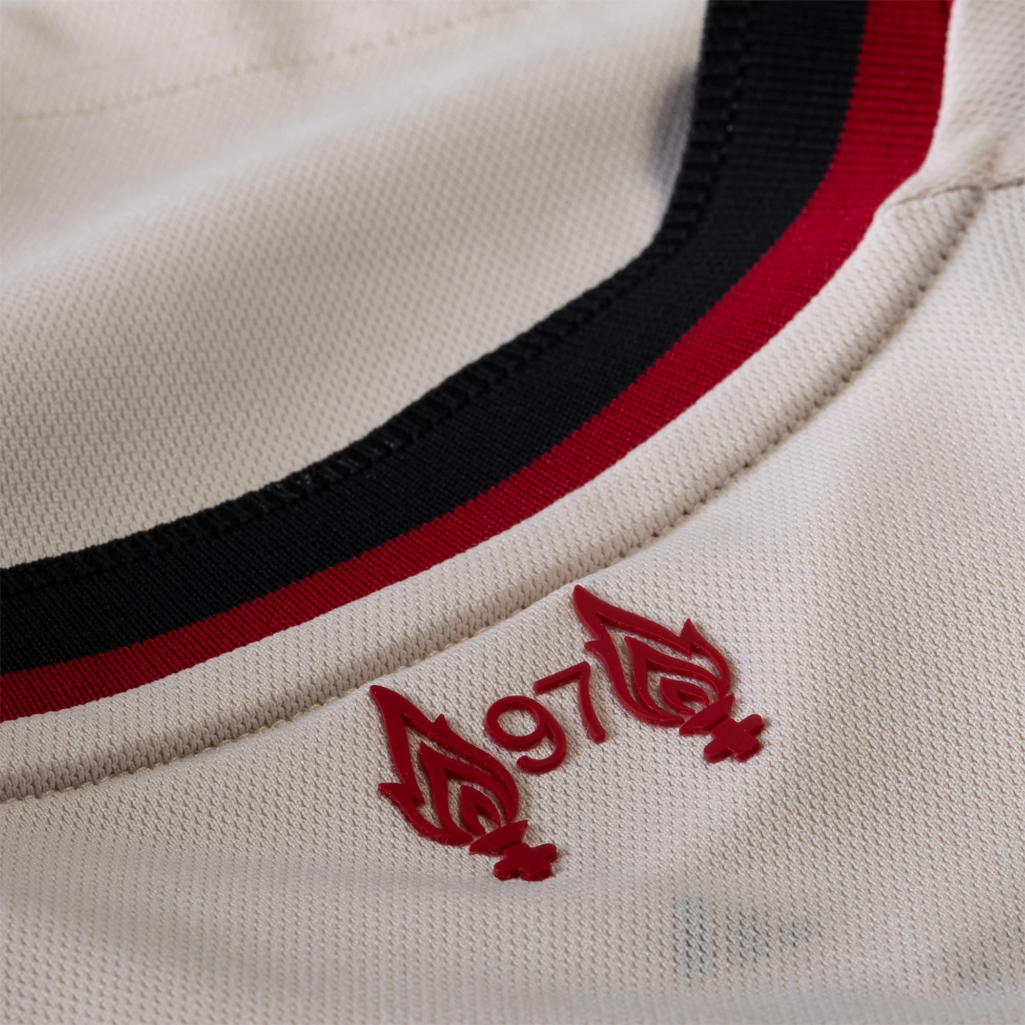 利物浦005 Men's Replica Liverpool Away Jersey 25/26