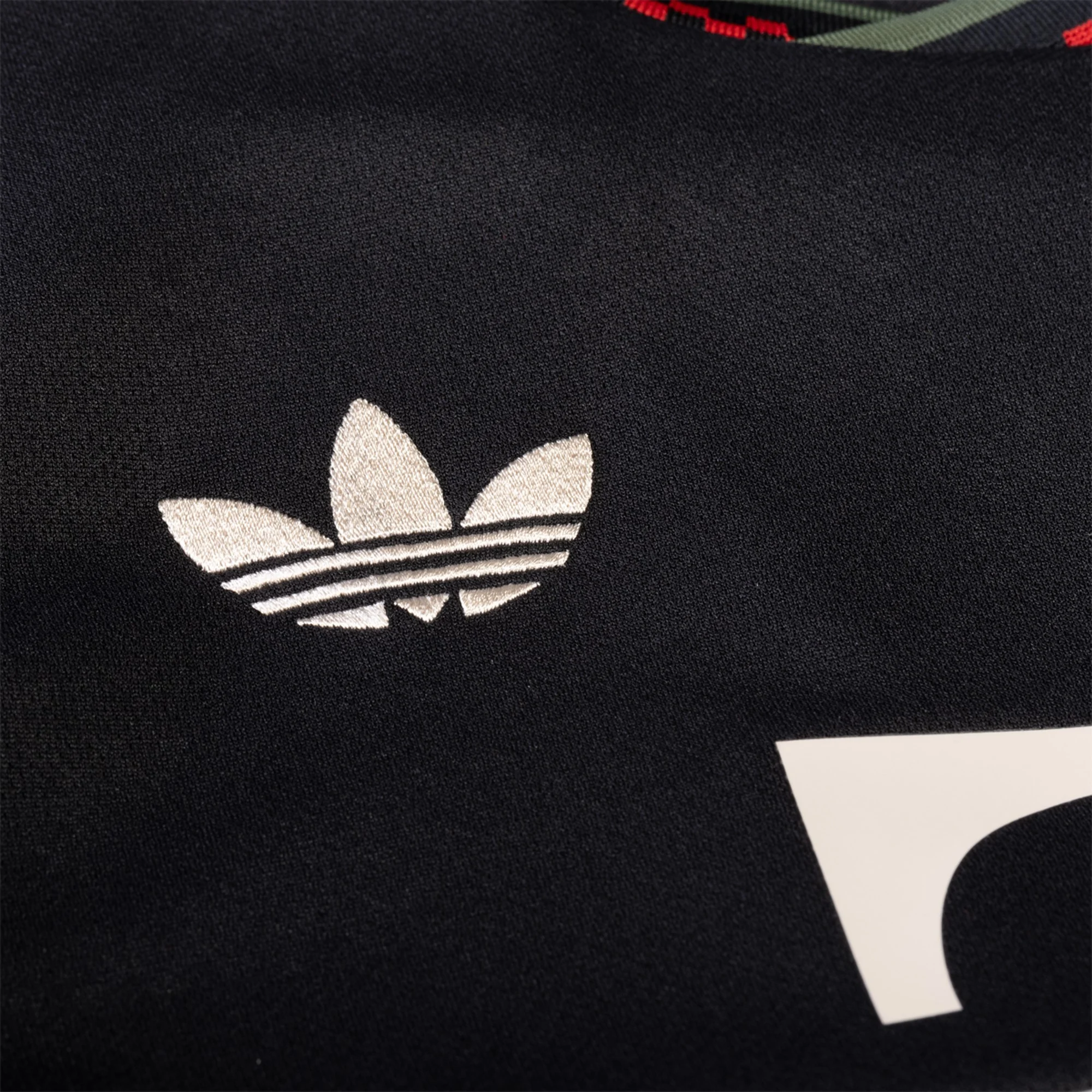 拜仁02 Men's Replica Bayern Munich Third Jersey 25/26