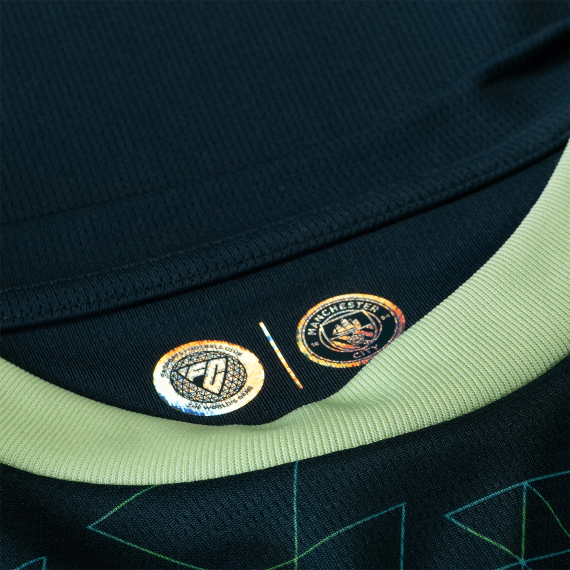 Men's Replica Manchester City Fourth Jersey 25/26