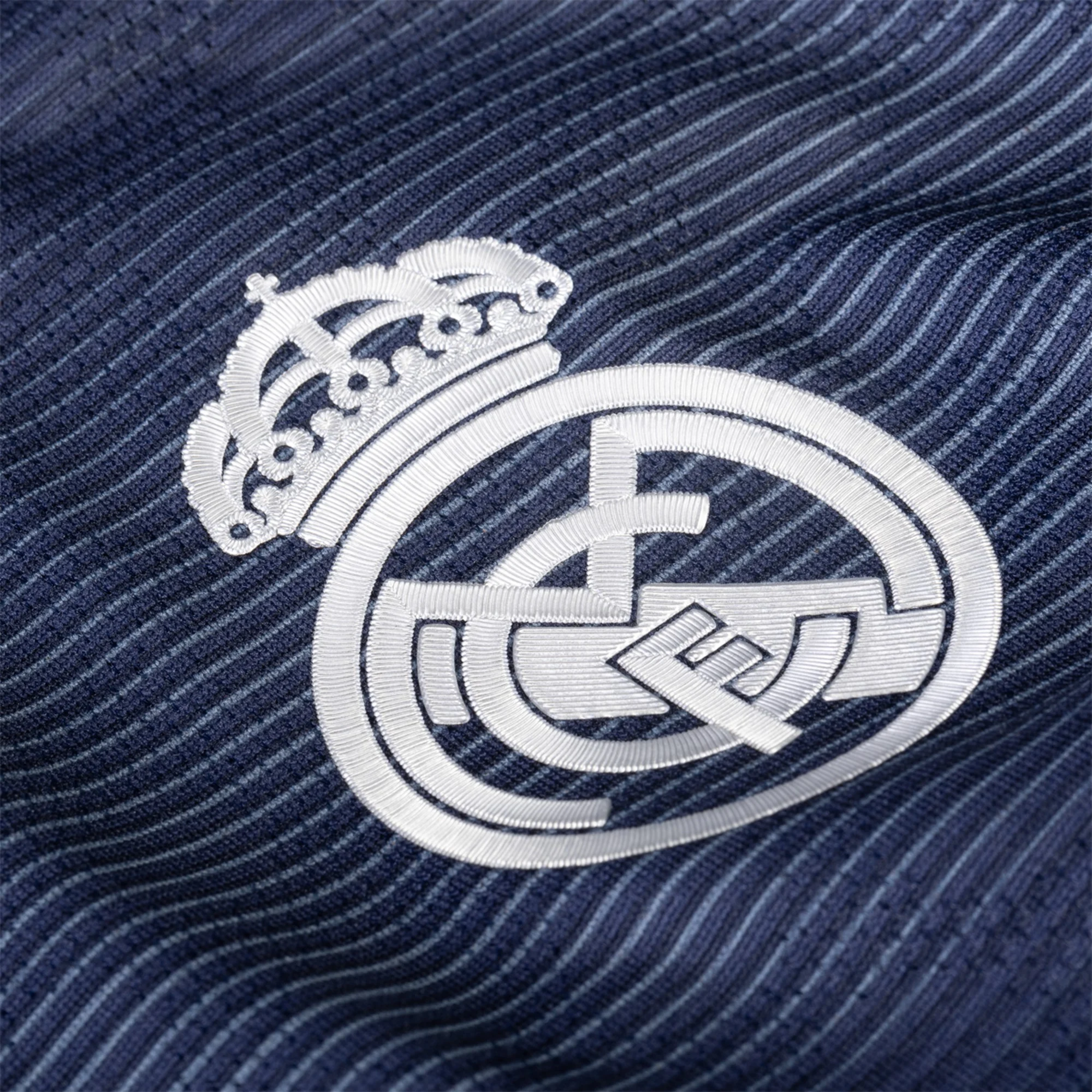 皇马0002 Men's Authentic Real Madrid Away Jersey 25/26