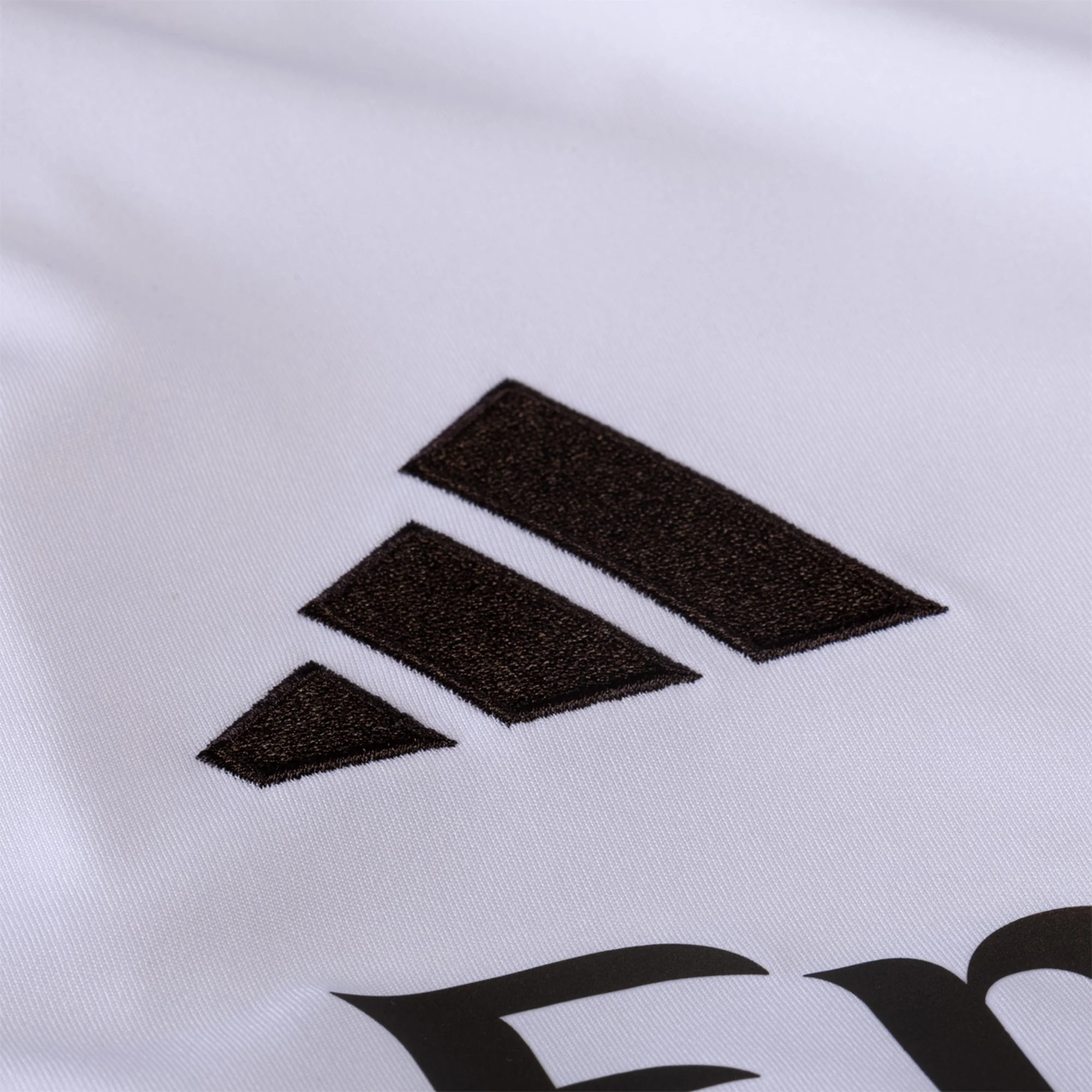 皇马4 Men's Replica Real Madrid Home Jersey 25/26