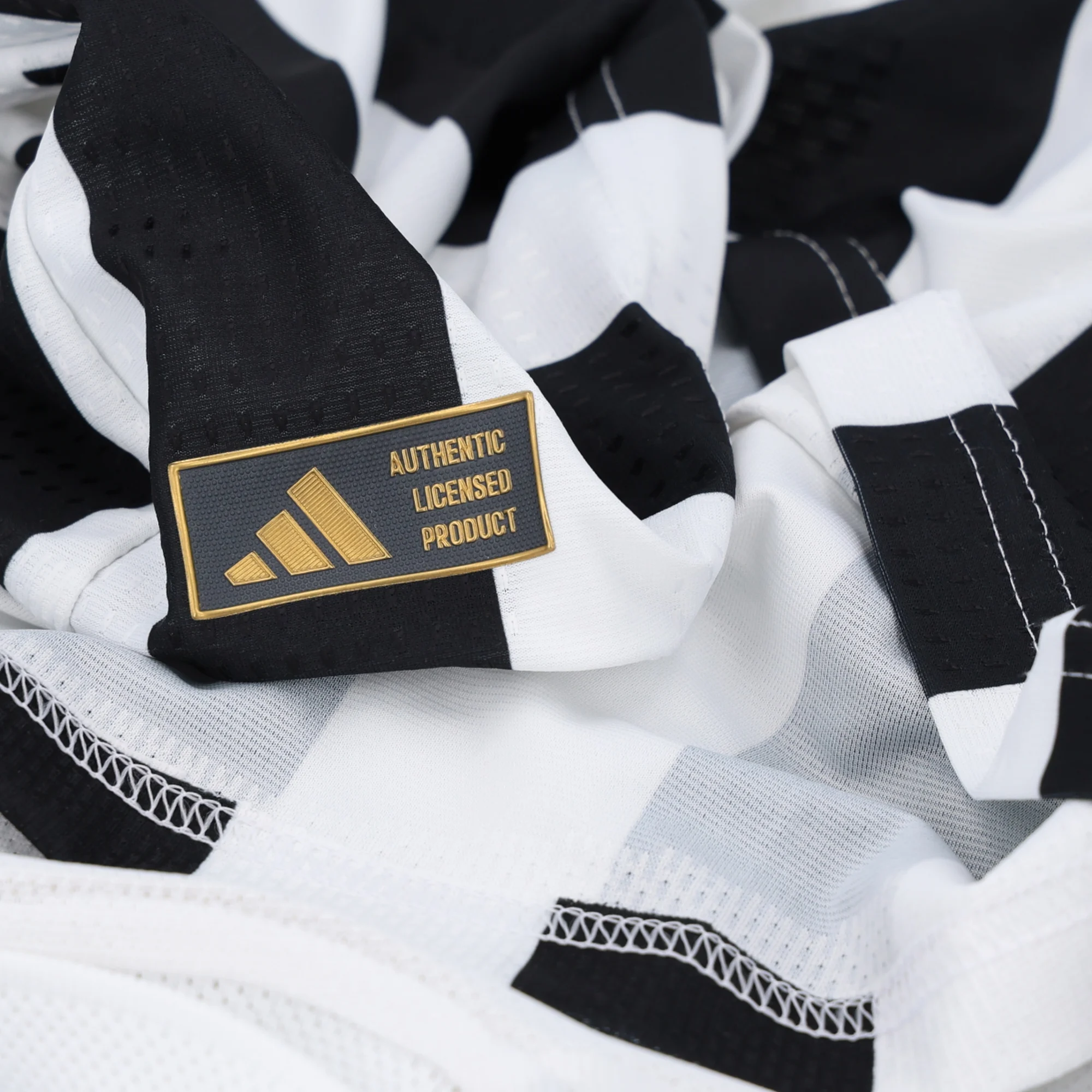 Men’s Authentic adidas Juventus Home Jersey 26/27 [Worldwide Express Premium Line] - 2026 World Cup Premium Jersey - Worldwide Shipping